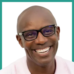 photo of Shola Richards with green border