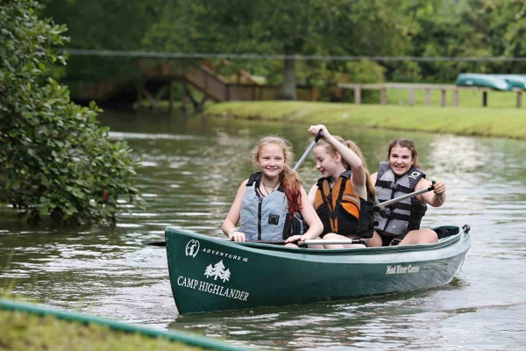 campers canoeing