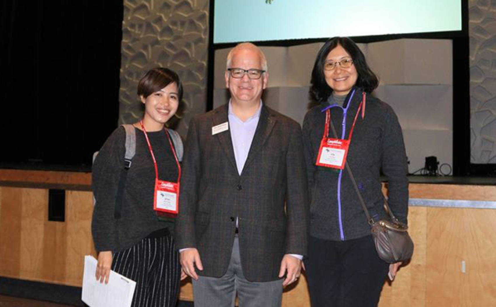 Tom Rosenberg with conference attendees